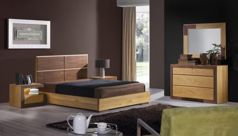 Mobila dormitor din lemn masiv
